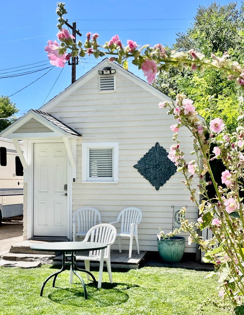 Private Studio Guest Cottage in Twin Falls Idaho